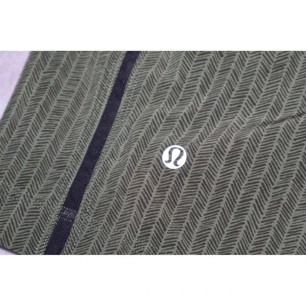 Lululemon Athletic Shorts Mens XL Green Herringbone Pace Breaker Stretch 9